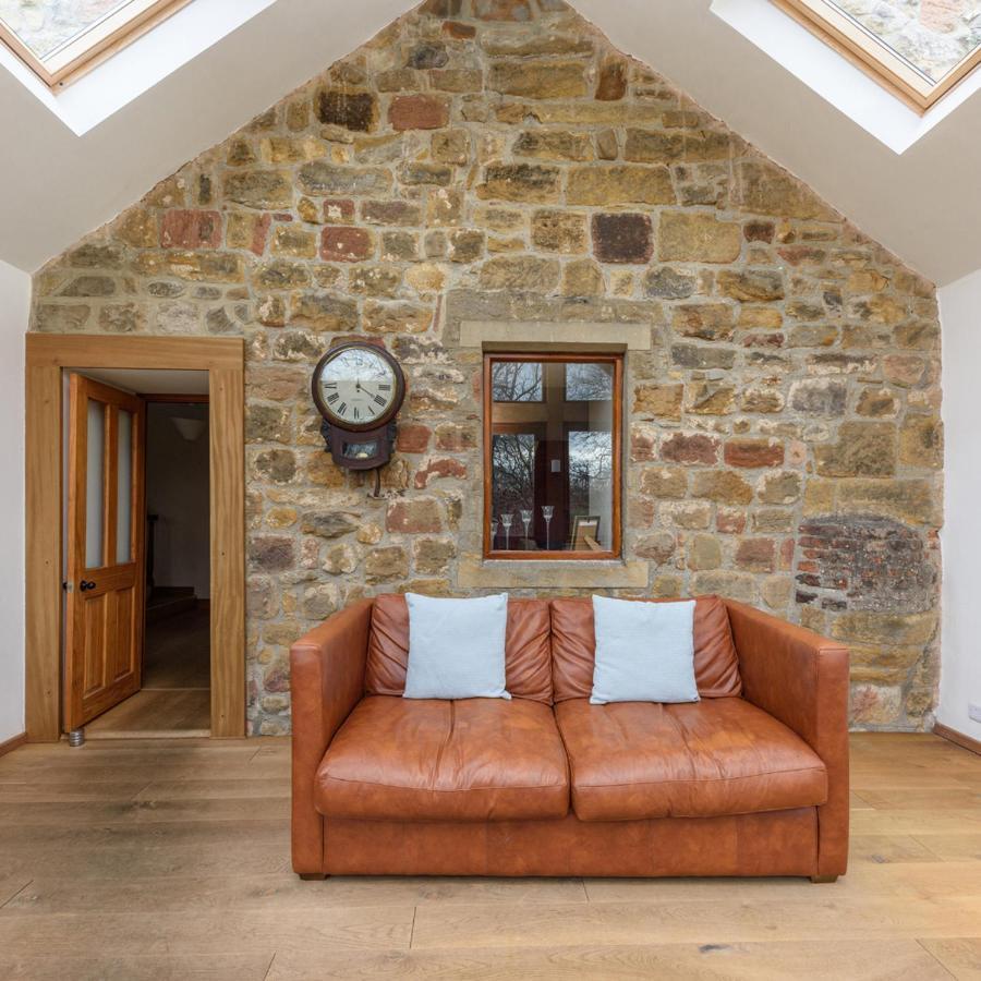 10 Bed Stunning House In Village, With Hot Tub Ovingham Экстерьер фото