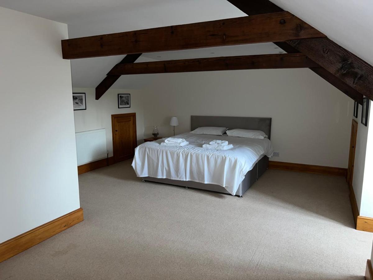 10 Bed Stunning House In Village, With Hot Tub Ovingham Экстерьер фото