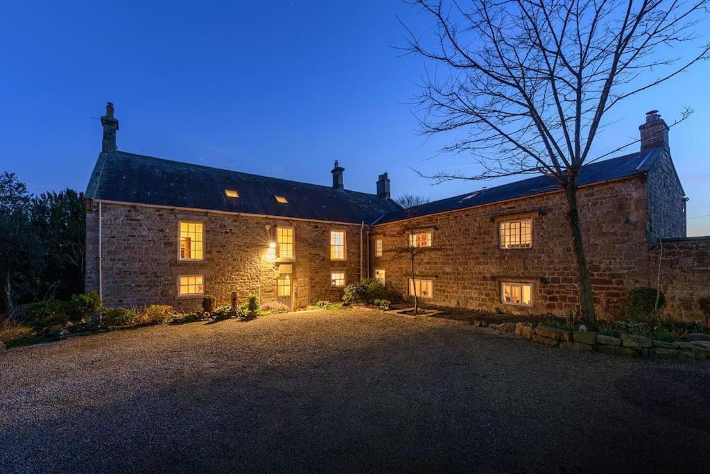 10 Bed Stunning House In Village, With Hot Tub Ovingham Экстерьер фото
