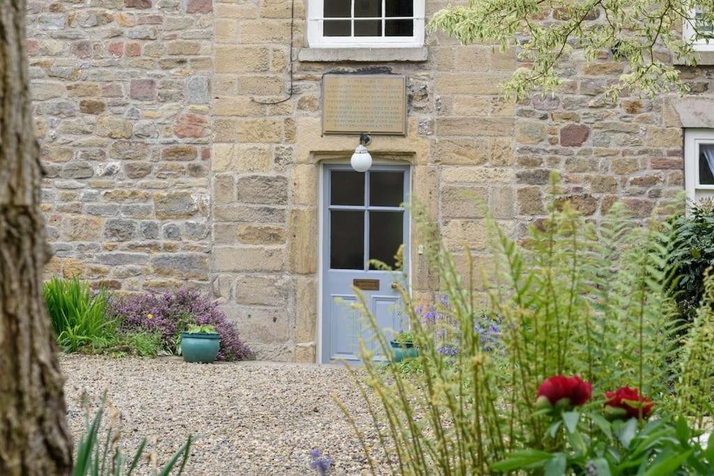 10 Bed Stunning House In Village, With Hot Tub Ovingham Экстерьер фото