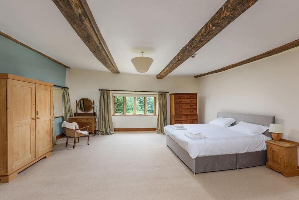 10 Bed Stunning House In Village, With Hot Tub Ovingham Экстерьер фото