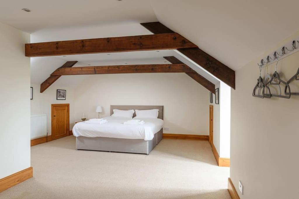 10 Bed Stunning House In Village, With Hot Tub Ovingham Экстерьер фото
